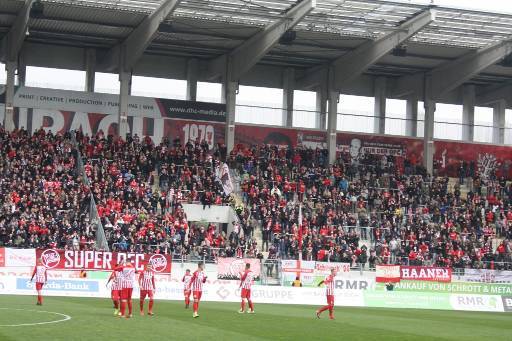 Anes Jarebica iz Livna ne samo da dušno navija za reprezentaciju BiH već i FK Offenbach Kickers iz Njemačke: „Gine“ sa klub uz doživotnu VIP kartu
