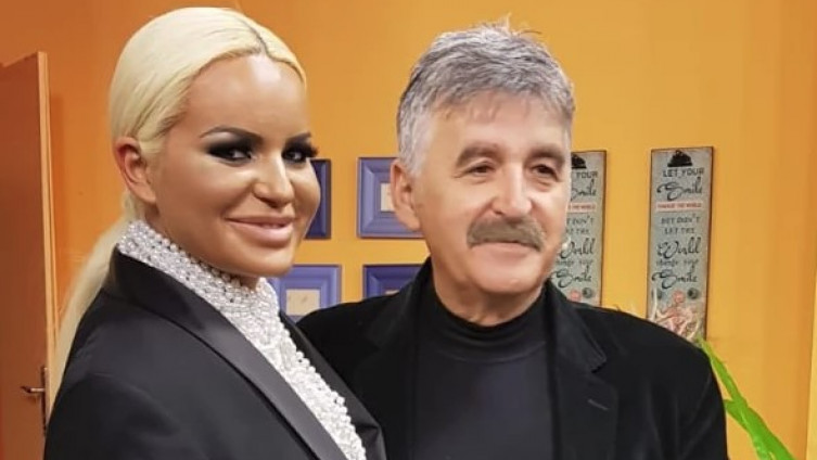 Bosanac pred svima komentirao Džidžu, koja je bila pored njega, a zbog jedne rečenice je pocrvenjela