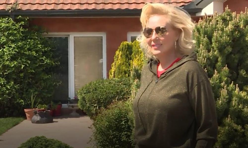 Zlato, raskošni detalji, bazen i sve sa stilom: Lepa Brena pokazala kako izgleda njena luksuzna vila