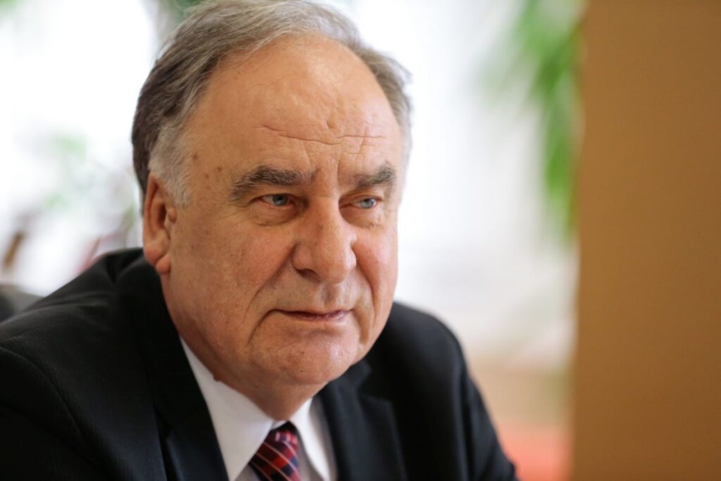 Bogić Bogićević za Ekspanziju: Mladi ne odlaze već bježe iz BiH. Nije kasno za promjene